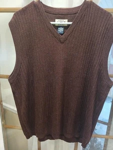 Cutter & Buck Mens Large Sweater Vest  V-neck  Golf Pullover  85% SILK 15% CACH - Picture 1 of 3