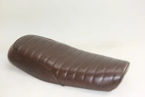 Norton Commando Roadster 1970's low profile classic motorcycle seat CODE: L1150 - Imagen 1 de 7