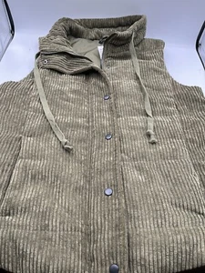 Staccato Olive Green Corduroy Lined Vest Womens Sz M Zip Snap Stand Collar NWT - Picture 1 of 19