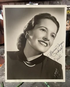 Vintage HERVA NELLI Signed 8X10 Photo - Italian American Opera Singer SOPRANO - Picture 1 of 3