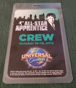CELEBRITY APPRENTICE 2012 SHOW PASE DE TRIPULACIÓN LAMINADO; DONALD TRUMP; ORIGINAL; NOS - Imagen 1 de 2
