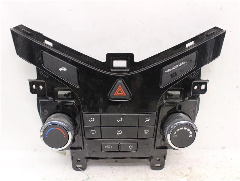 CONTROLES DE TEMPERATURA Chevrolet Cruze Orlando 12 13 14 15 16 95146207 937933 Foto 1 de 4