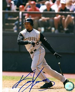 KEVIN  YOUNG  PITTSBURGH  PIRATES SIGNED 8X10 PHOTO - Picture 1 of 1