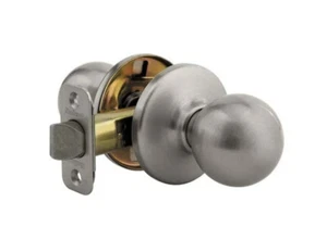 Kwikset Satin Nickel Flur/Schranktür-Knopf Microban #92001-555 - Bild 1 von 5
