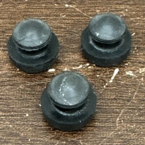 Keurig drei Gummifüße Ersatzteile für B40,, B60,, B70,,, K40,, K70,, K60 - Bild 1 von 3