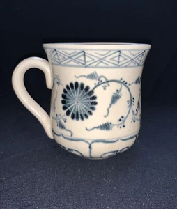 Vintage Mug Hand Painted Chrysanthemum Flower Pattern Floral Coffee Cup - Picture 1 of 7