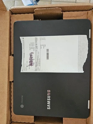 SAMSUNG XE310XBA K01US Chromebook 4 11.6" Intel Celeron N4000 4GB RAM 32GB eMMc - Image 1 of 4