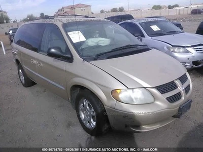 Puerta delantera derecha usada vidrio delantero se adapta a: Dodge Caravan R. 2001 solar delantera derecha Foto 1 de 4