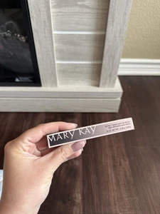 New In Box Mary Kay Twist Up Lip Liner Chocolate #014720 Full Size - Picture 1 of 2