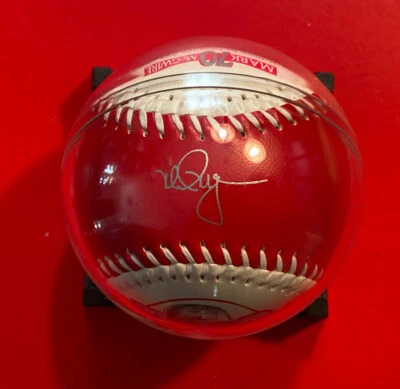 Balón y estuche MARK McGWIRE ST. LOUIS CARDINALS 70 (500) jonrones de béisbol de colección años 90 Foto 1 de 4