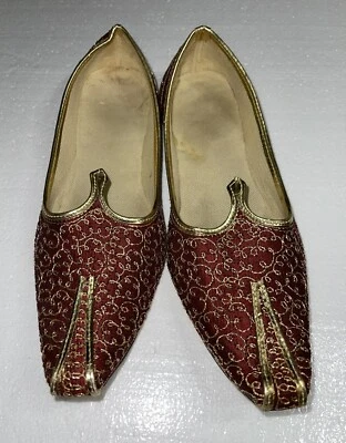 Дизайнерский Manyavar, официальный наряд, красный и золотой туфли размер 9, MRP: 1199.00 - Изображение 1 из 4