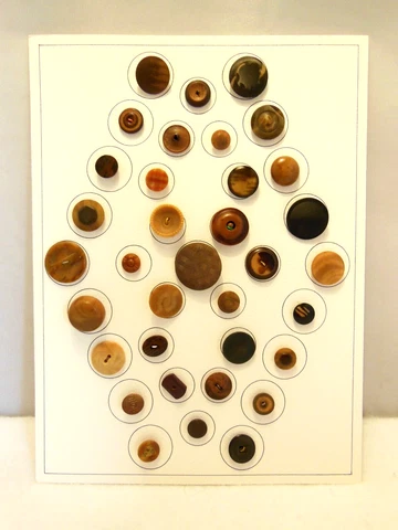VINTAGE LOT 35 ASSORTED SIZES & STYLES CARVED & ETCHED TAUGA NUT BUTTONS Cover