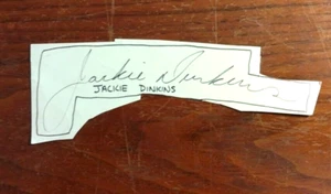Bull's Jackie Dinkins (1950-1983) Autograph Large Cut signature on NBA Scorecard - Picture 1 of 2