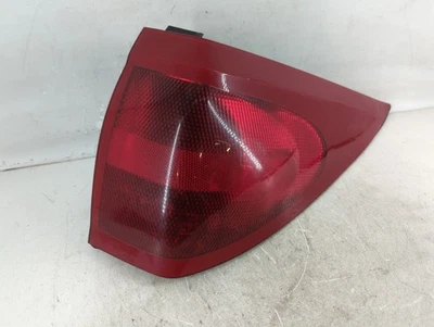 Оригинальный задний фонарь правосторонний для пассажира Buick Rendezvous 2002–2003 годов выпуска M60JN - Изображение 1 из 4