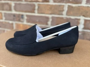 Trotters Women's Monarch Slip-On Loafer, Black Nubuck, 9 Wide (209) - Picture 1 of 6