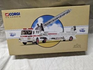 NIB CORGI American LaFrance Aerial Ladder Truck Denver 1:50 - Picture 1 of 2