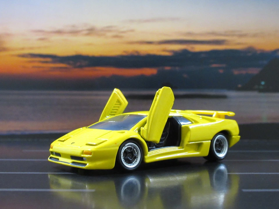 Tomica Premium 15 Lamborghini Diablo SV Management P002
