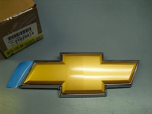 2007-13 Tahoe Suburban Chevrolet New GM Lift Gate Rear Emblem Bowtie 22830015 - Foto 1 di 3