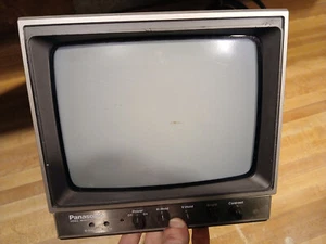 Panasonic CRT Closed Circuit Television CCTV Video Monitor 8.5" TR-930 (1980) - Picture 1 of 12