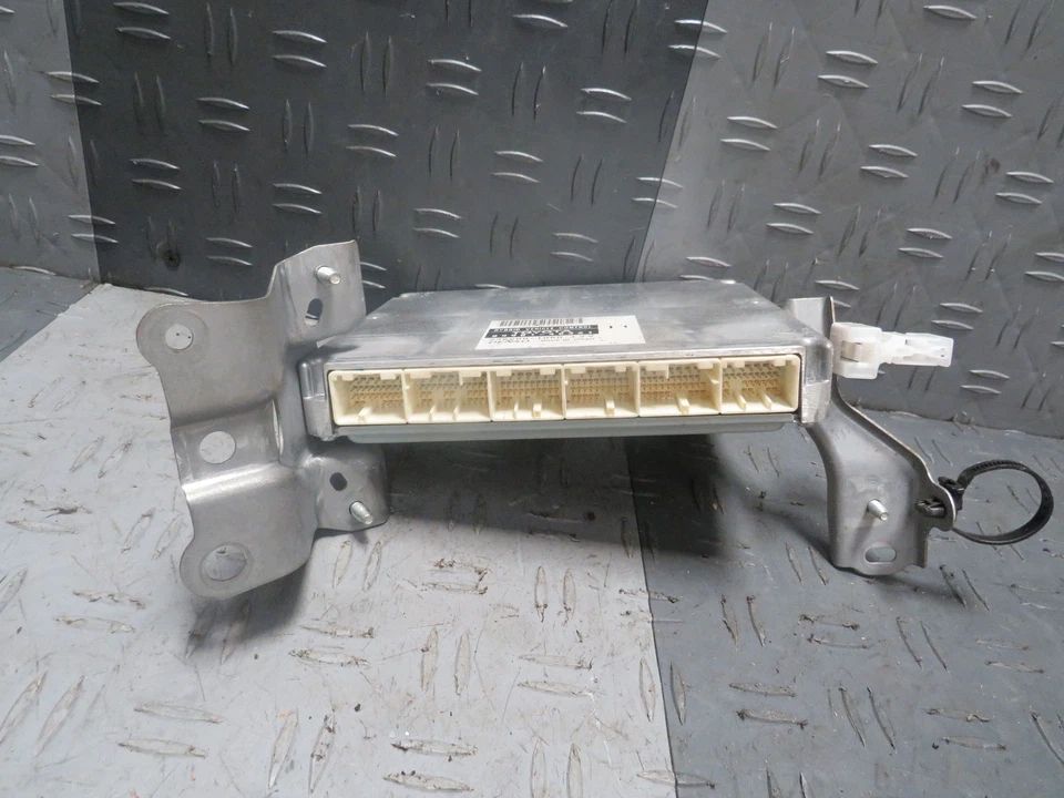 Toyota Highlander 2008-2009 módulo híbrido eléctrico (salpicadero inferior derecho) OEM 8998148321 Foto 1 de 3
