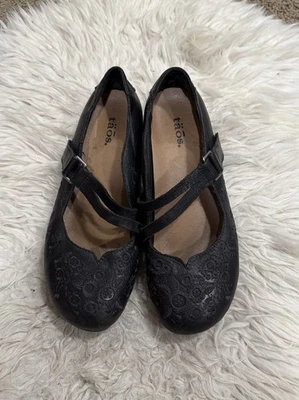 Taos Shoes 7.5 Womens Black Leather Wish Floral Embroidered Mary Jane Flat - Image 1 of 4