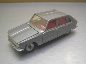 Dinky Toys 537 Renault R 16 made in France 1/43 scale Mint Condition - Picture 1 of 9