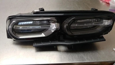 Luz trasera izquierda Chevrolet Camaro SS 2019-2024 OEM 84725129 Foto 1 de 4