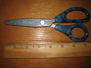Vintage 1960’s HEARTHSIDE Pinking Shears Scissors Blue Marble SEARS Rehbock 7,5" - Bild 1 von 4