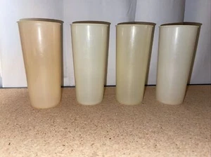 Tupperware 4er Set Vintage Picknickbecher 115-5 (Riss), 115-7, 115-9, 115-38 12 Unzen - Bild 1 von 11
