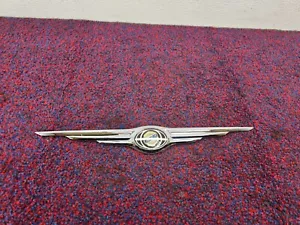 CHRYSLER 300C SRT8 2005-2007 OEM REAR TRUNK WING EMBLEM LOGO NAMEPLATE SIGN - Bild 1 von 5