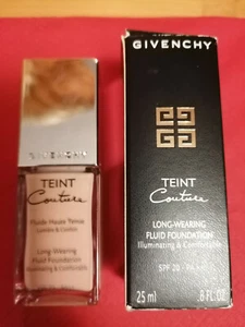 Long Wearing Fluid Fondation 25ml Givenchy SpF 20 PA++Illuminating & Comfortable - Bild 1 von 10