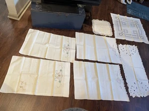 Vintage Mid-cent. Textile Lot Embroidery Linens Tablecloth Runner Pillow Cases - Picture 1 of 11