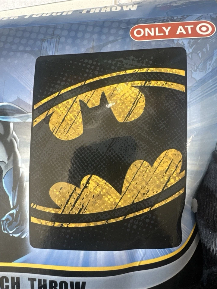 Manta Northwest Batman "Emblema" Tacto Seda 40x50 Foto 1 de 1