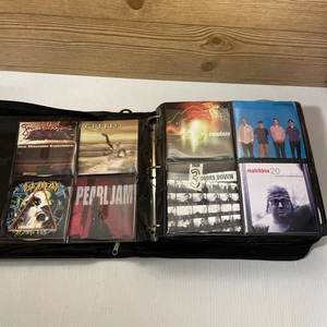 RIESIGES EPIC Lot 200 CDs Rock, Pop, Klassiker & DVDs Filme 90-2000er DJ Mappe - Bild 1 von 24