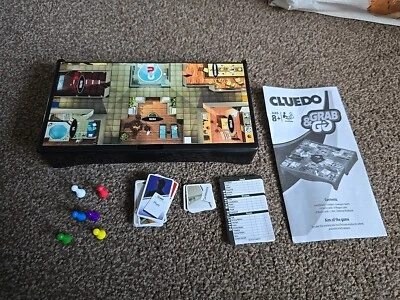 Manufacturer: Hasbro. Grab & Go Cluedo. Travel Game. No Box - Image 1 of 4