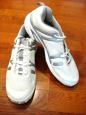 Wilson White Womens Tennis Shoes - WRS313950S - Size 8 - Image 1 of 2