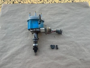 1976-1979 Ford 300 6 Cylinder Motorcraft Distributor D5TE-12127-FA 4.9L 6 cyl - Picture 1 of 9