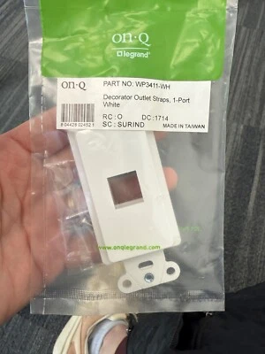 LEGRAND 1-PORT DECORATOR OUTLET STRAP, WHITE  WP3411-WH On-Q - Image 1 of 2