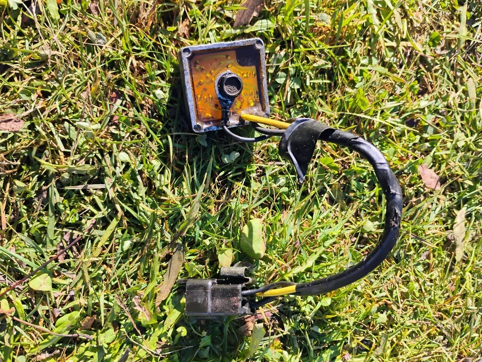 Regulador de voltaje 94 Ski Doo Formula Z 583 Foto 1 de 1