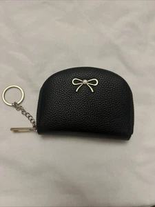 Cartera Nanette Lepore negra con cremallera redonda - Imagen 1 de 3