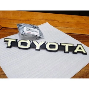 Emblema de parrilla delantera Toyota/Genuino OEM/ 79-84 Land Cruiser BJ40 FJ40 75321-90301 - Imagen 1 de 2