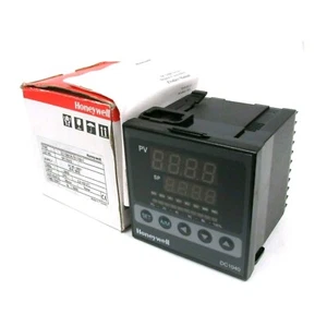 New In Box HONEYWELL DC1040CR-701000-E Temperature Controller - Picture 1 of 5