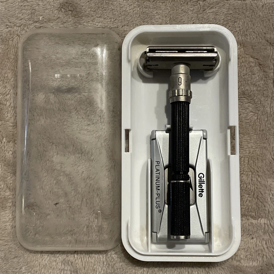 Gillette Black Beauty 109 1970 1-9 afeitadora de seguridad P3 súper ajustable con estuche  Foto 1 de 4