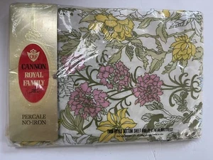 Vintage Bed Sheet Twin Fitted Bottom Cannon Royal Family NEW Old Stock Floral - Picture 1 of 7
