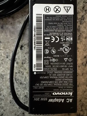 Cargador Adaptador de Corriente CA Original LENOVO 92P1156 20V 3.25A 65W Foto 1 de 3