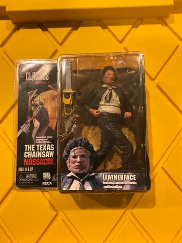 NECA Cult Classics Series 2 Texas Chainsaw Massacre Leatherface  2005 NEW Cover