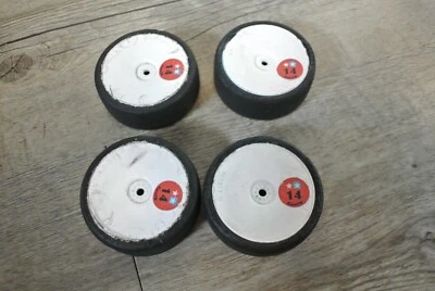 Kompletträder 1:10 TW-Rädersatz Hart 4 Stück Dish Felgen Reifen gebraucht Räder - Bild 1 von 3