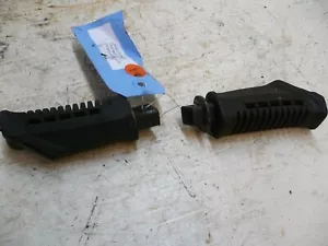 SUZUKI 04-09, 2007 GS500F REAR BACK PASSENGER FOOT PEGS OEM - Picture 1 of 13