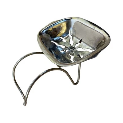 ABS1003 Arte Antiguo Latón NY c1905 Sobre el Borde Garra Pie Jabón Soporte Níquel Foto 1 de 4