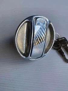 Fit TOYOTA COROLA KE20 KE25 SEDAN COUPE 2&4 Door CHROME OIL GAS FUEL CAP KEY - Picture 1 of 11